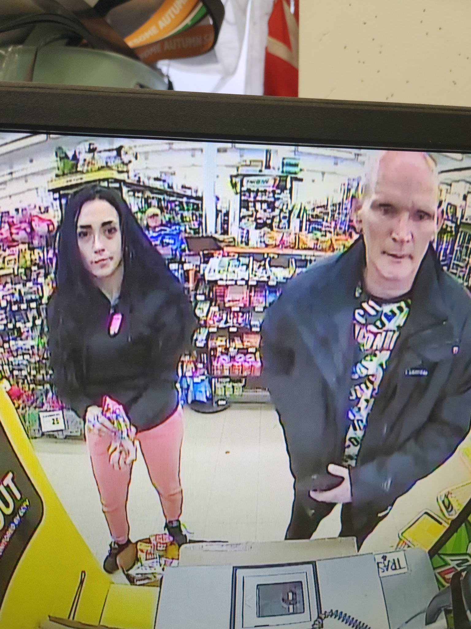 Wellsville Police asking for assistance identifying Dollar General self