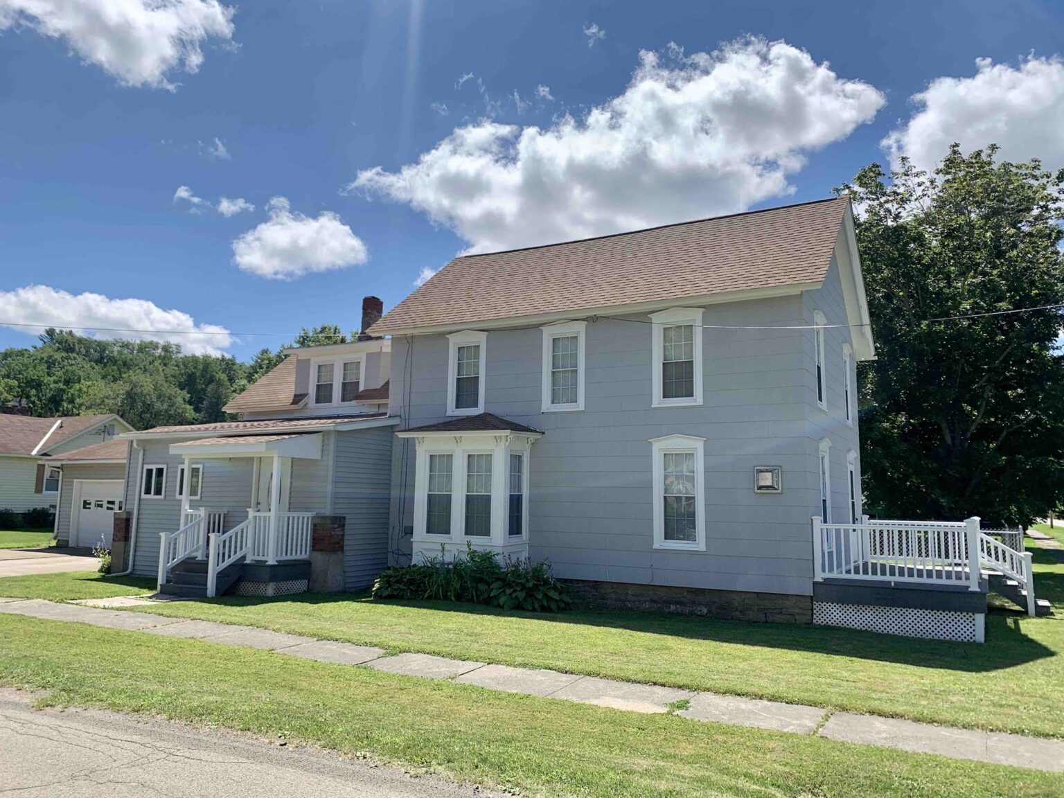 New York Landquest Family home in Belmont NY for sale, view GALLERY