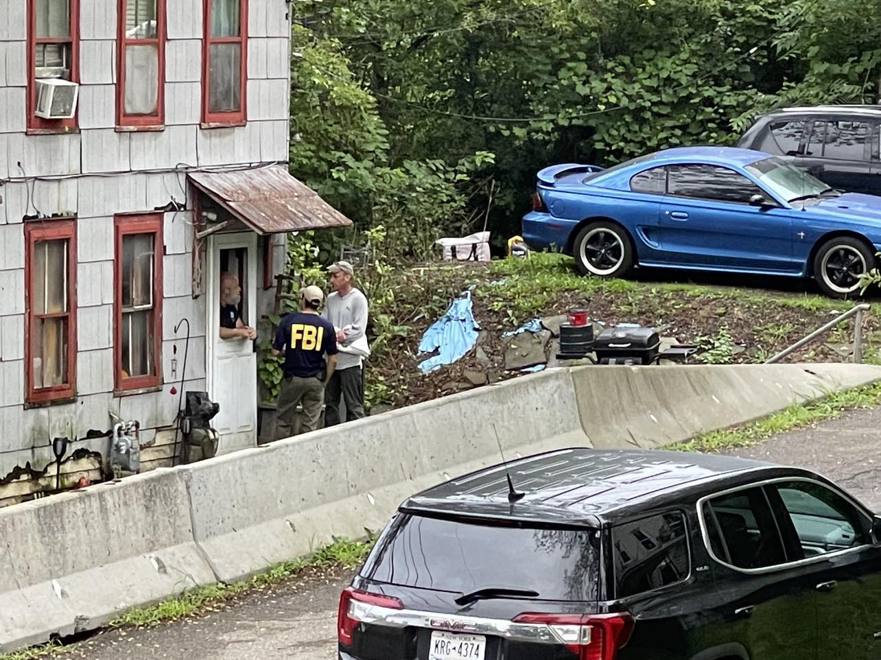 Loud explosions during FBI raid of home on Scott Avenue in the village of Wellsville (video and
