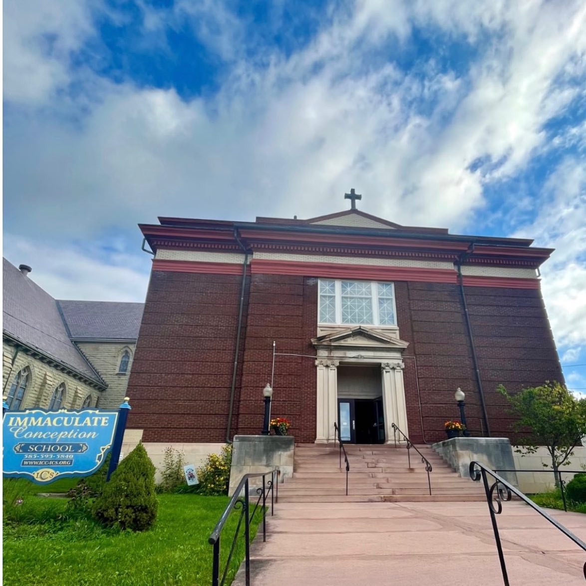 What to do with the former Immaculate Conception School ? THE