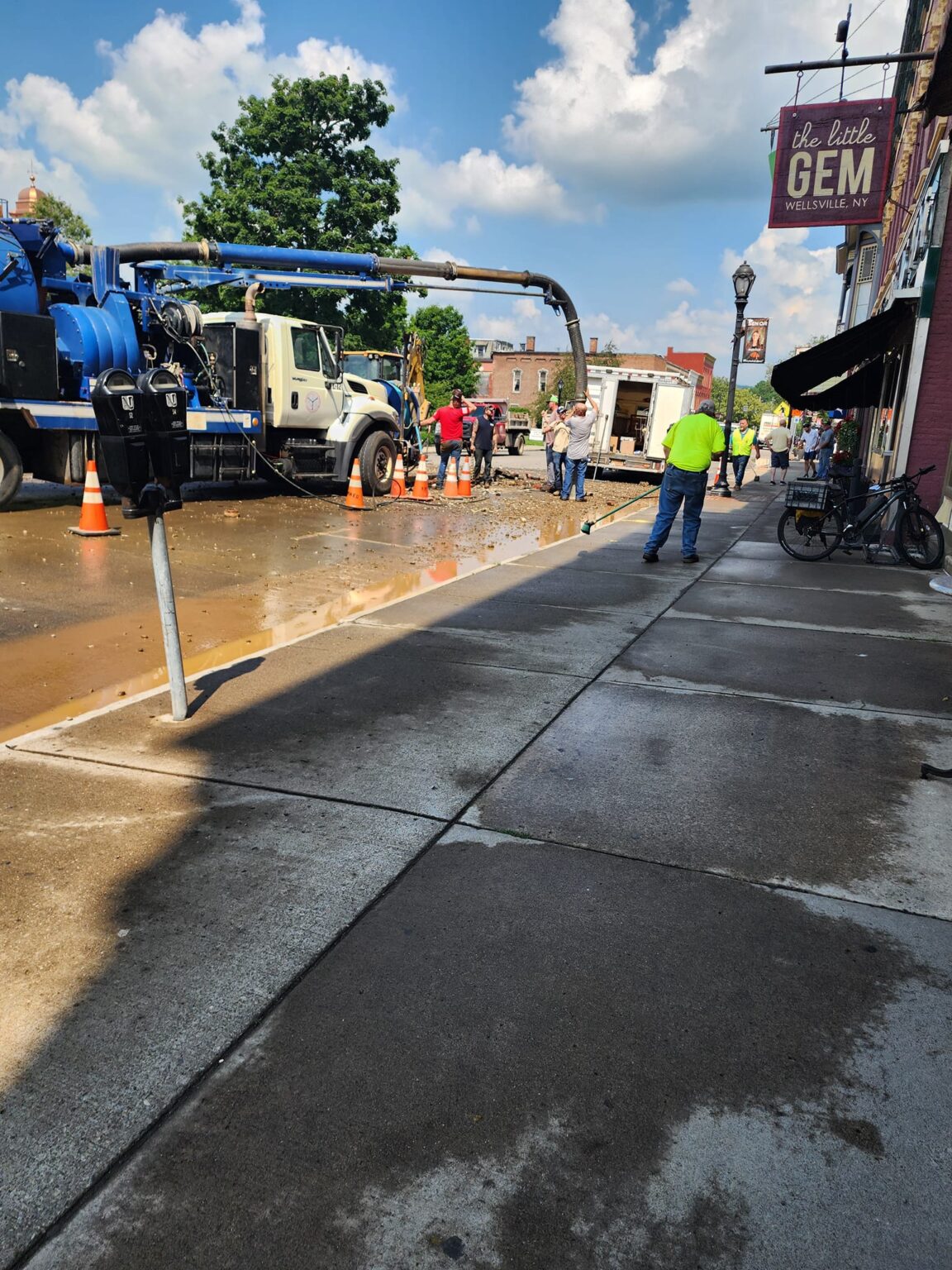 Geyser!!! Downtown Wellsville water repairs shut down East Jefferson to