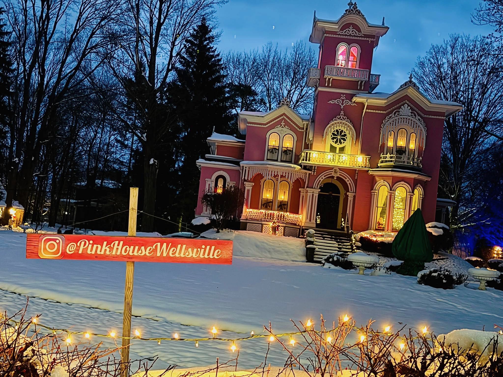 It's time to see Christmas lights and the Wellsville Pink House is